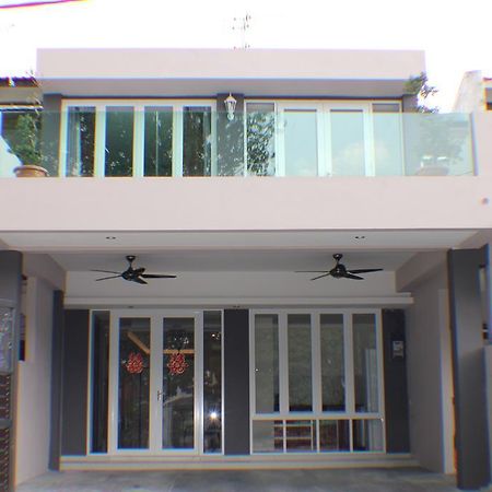 Bercham Vacation House Ипох Номер фото