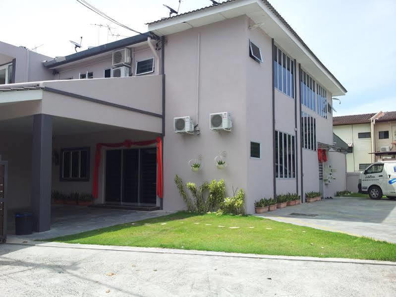 Bercham Vacation House Ипох Экстерьер фото