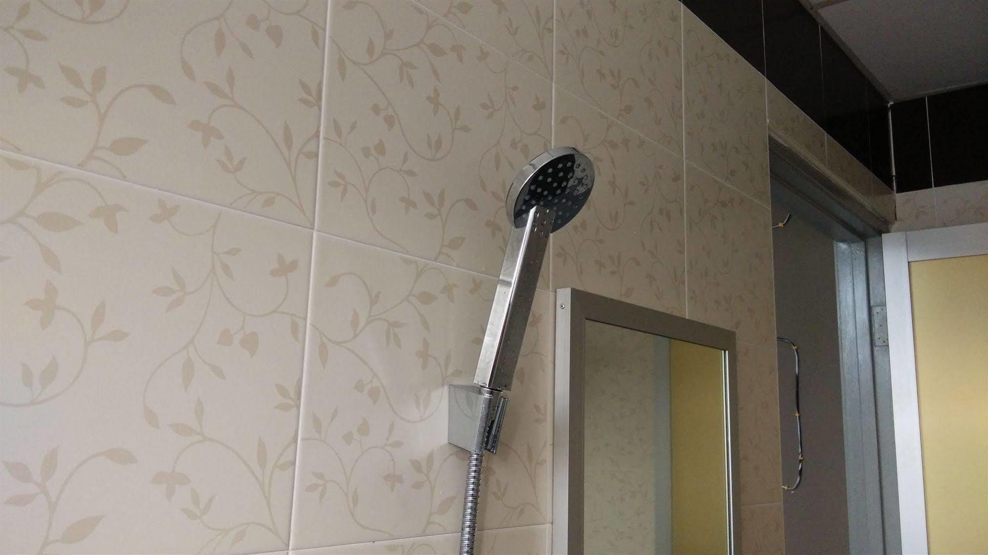 Bercham Vacation House Ипох Экстерьер фото